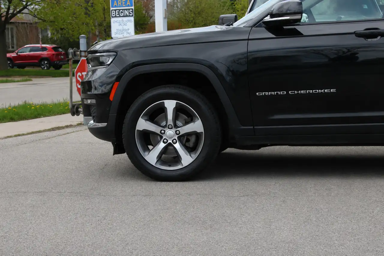 Jeep Grand Cherokee снимка Jeep Grand Cherokee