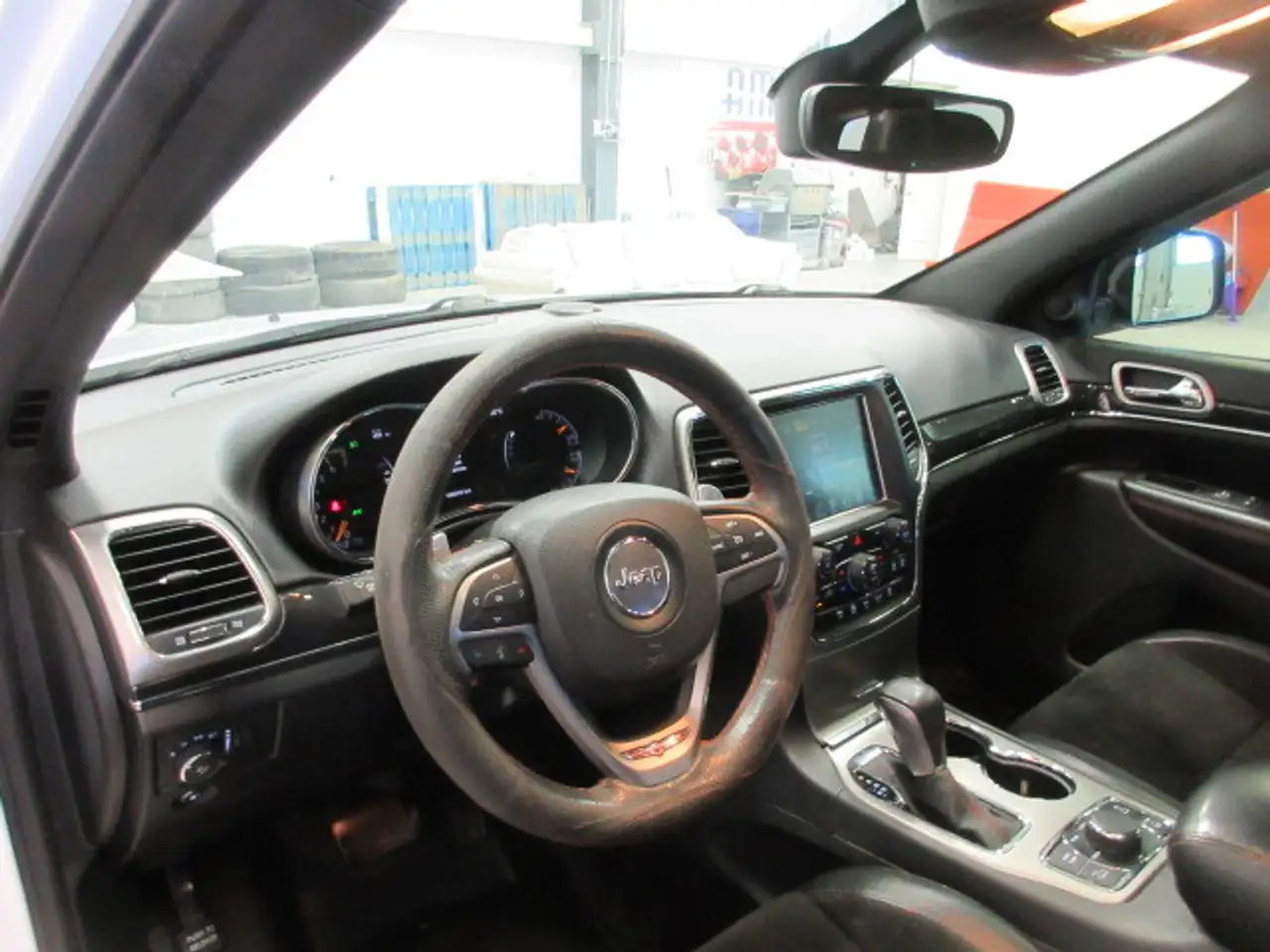Jeep Grand Cherokee photo Jeep Grand Cherokee