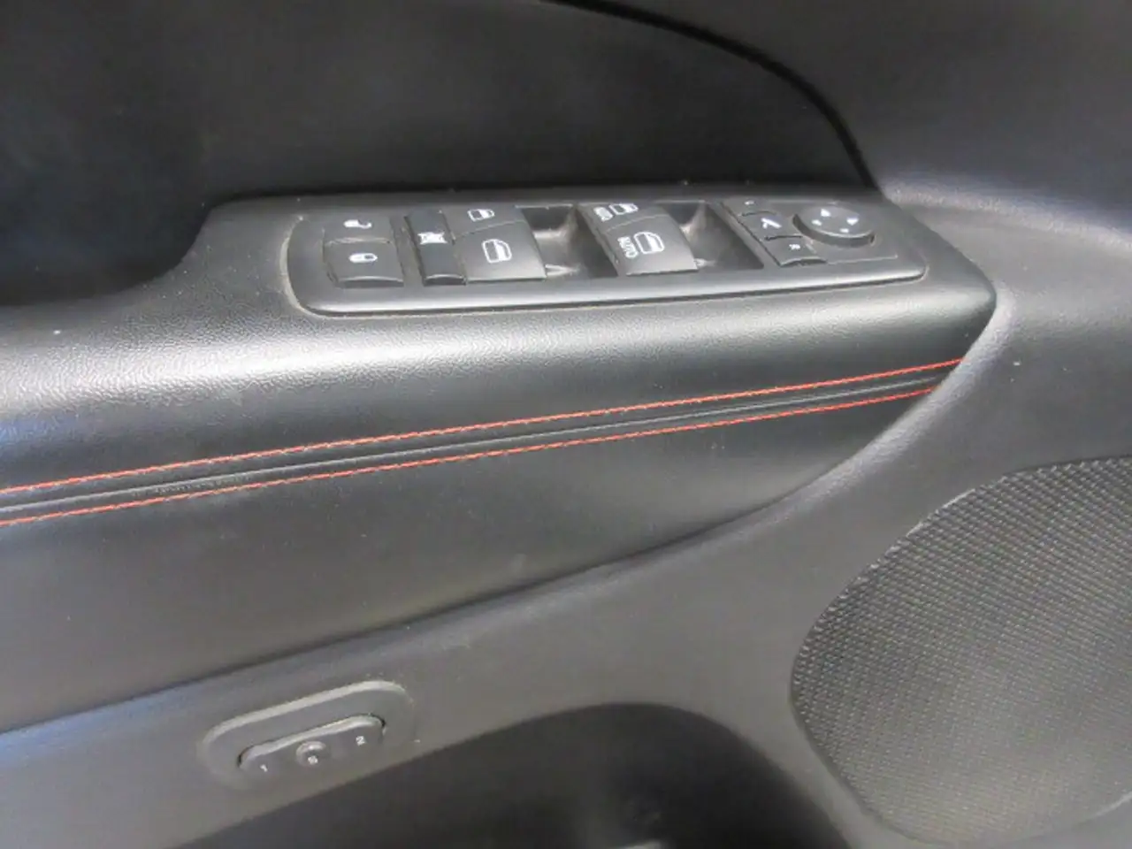 Jeep Grand Cherokee photo Jeep Grand Cherokee