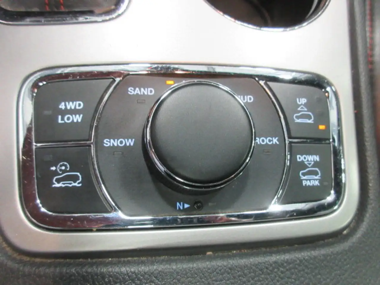 Jeep Grand Cherokee photo Jeep Grand Cherokee