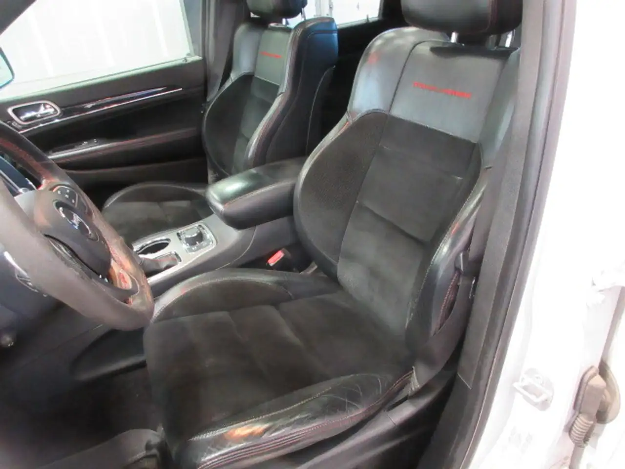 Jeep Grand Cherokee photo Jeep Grand Cherokee