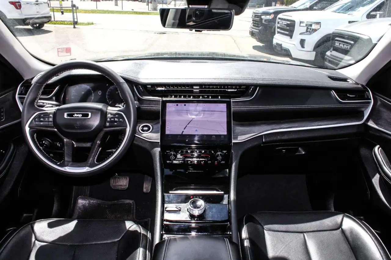 Jeep Grand Cherokee снимка Jeep Grand Cherokee
