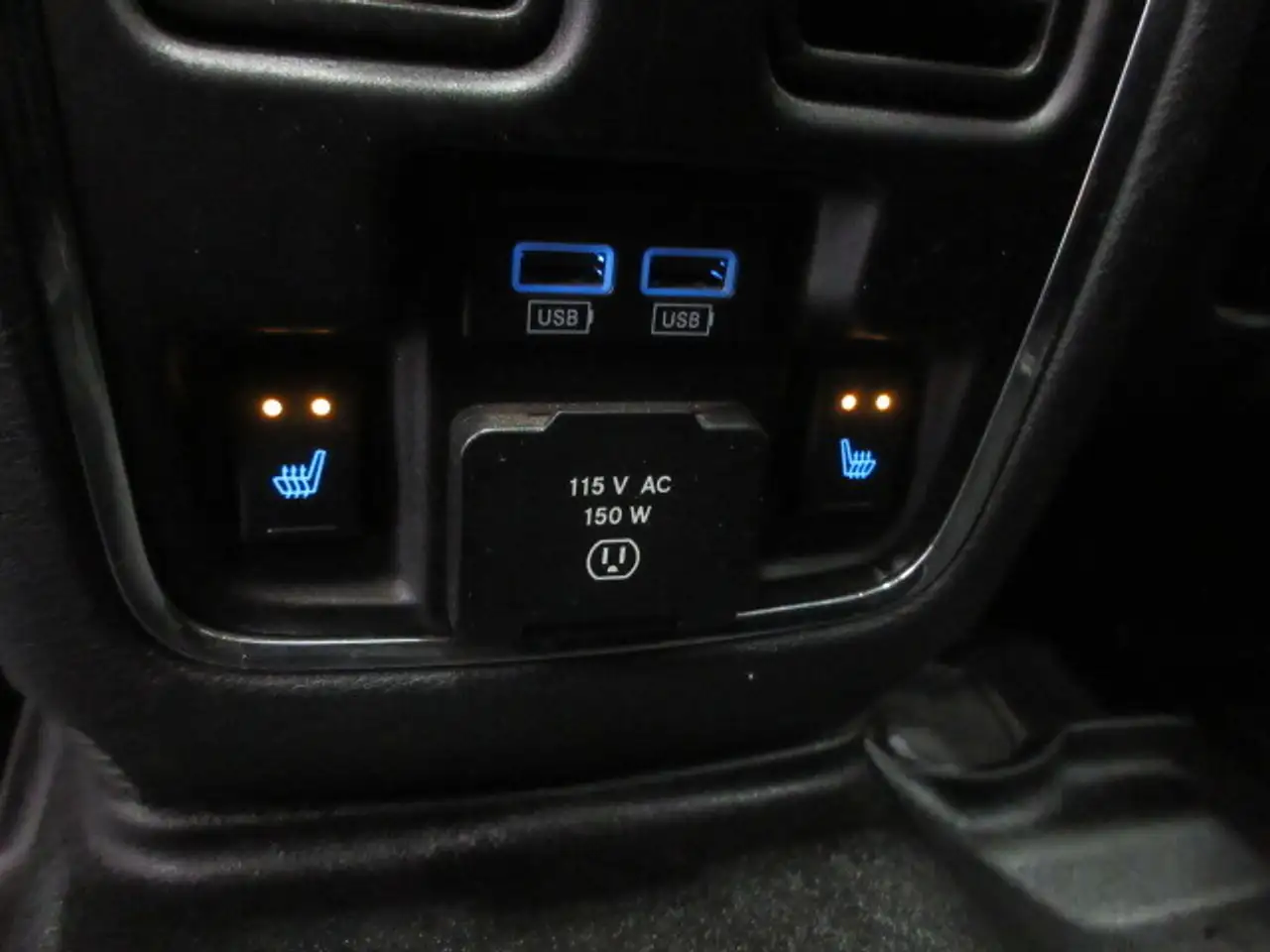 Jeep Grand Cherokee photo Jeep Grand Cherokee