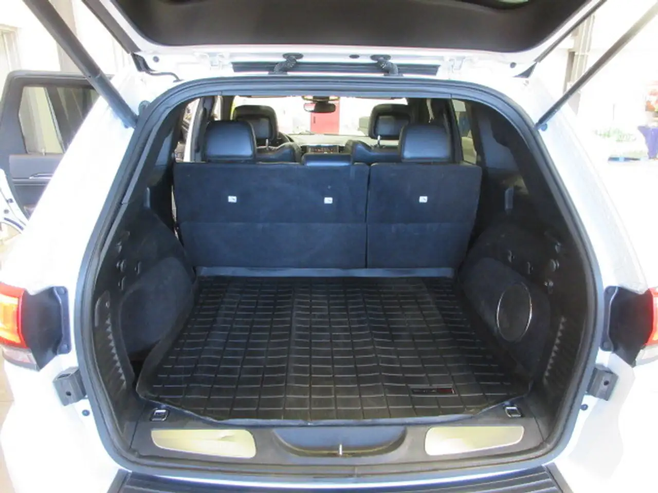 Jeep Grand Cherokee photo Jeep Grand Cherokee
