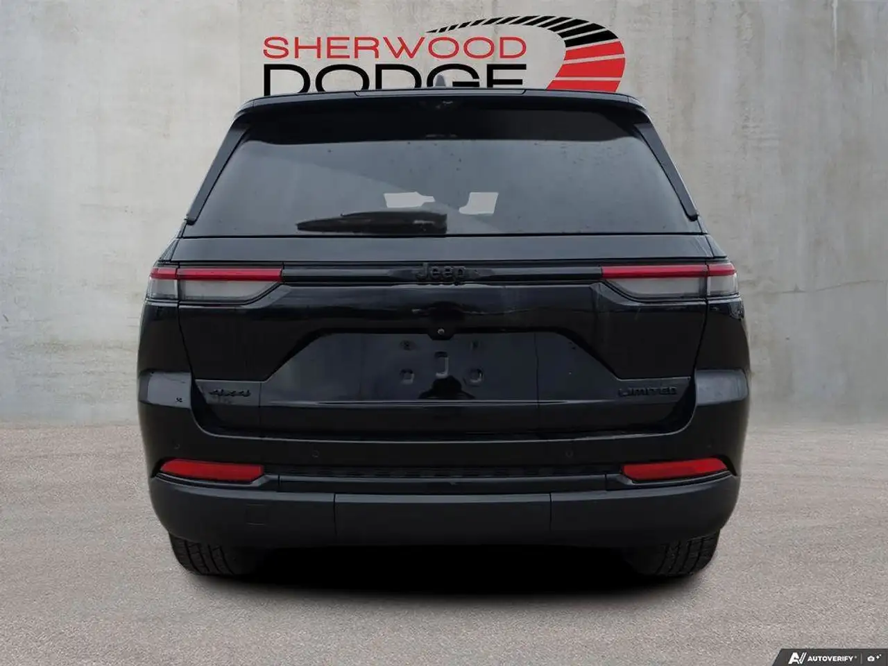 Jeep Grand Cherokee photo Jeep Grand Cherokee