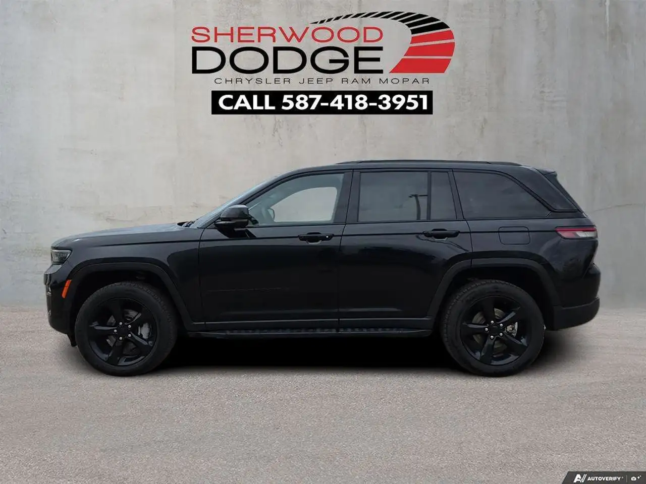 Jeep Grand Cherokee photo Jeep Grand Cherokee