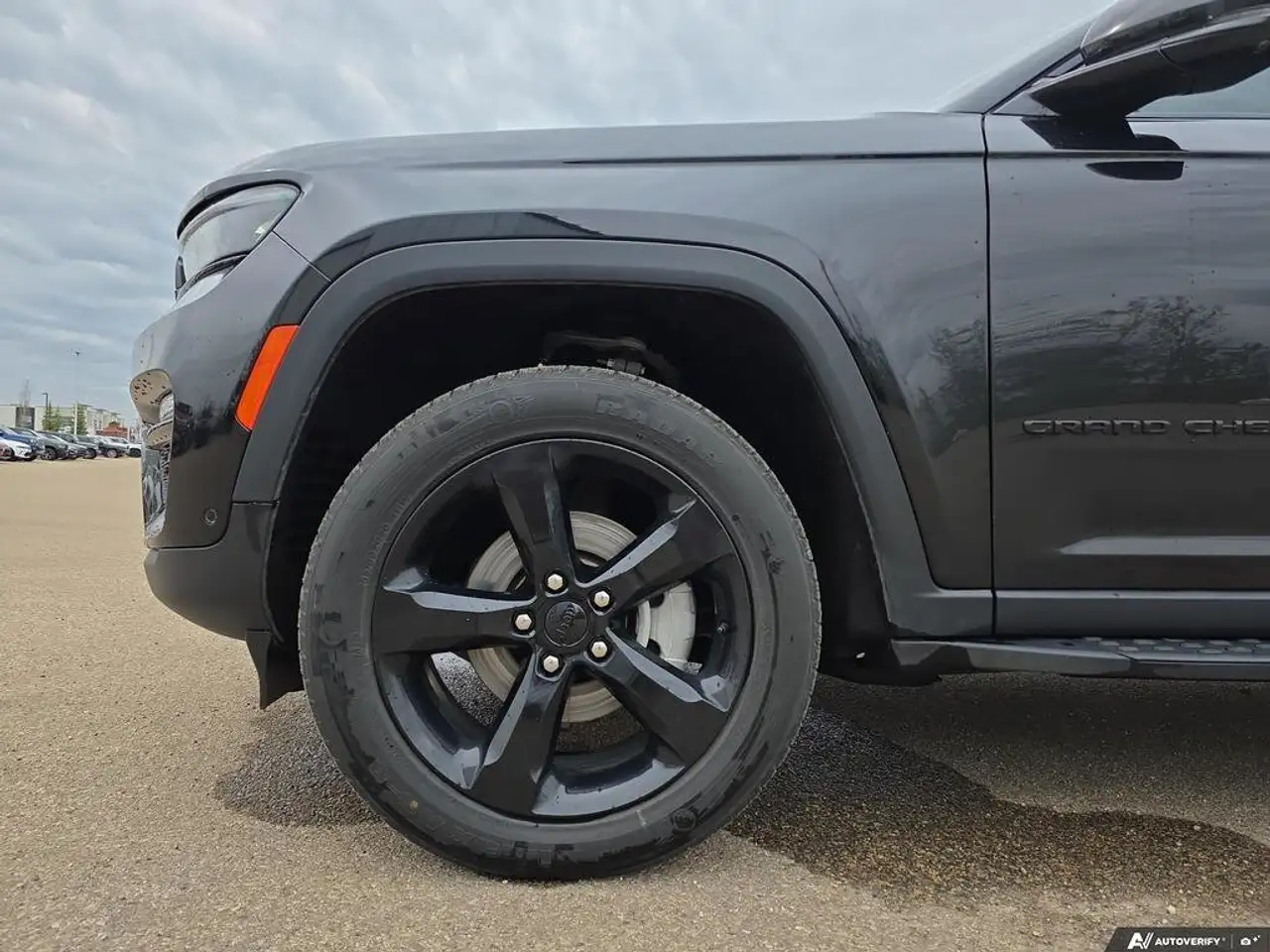 Jeep Grand Cherokee photo Jeep Grand Cherokee