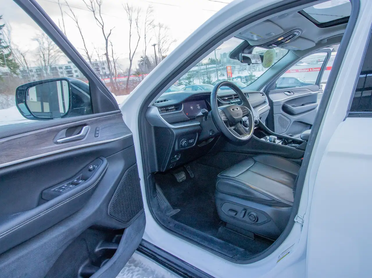 Jeep Grand Cherokee снимка Jeep Grand Cherokee