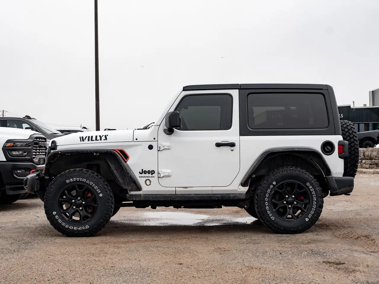 Jeep Wrangler photo Jeep Wrangler