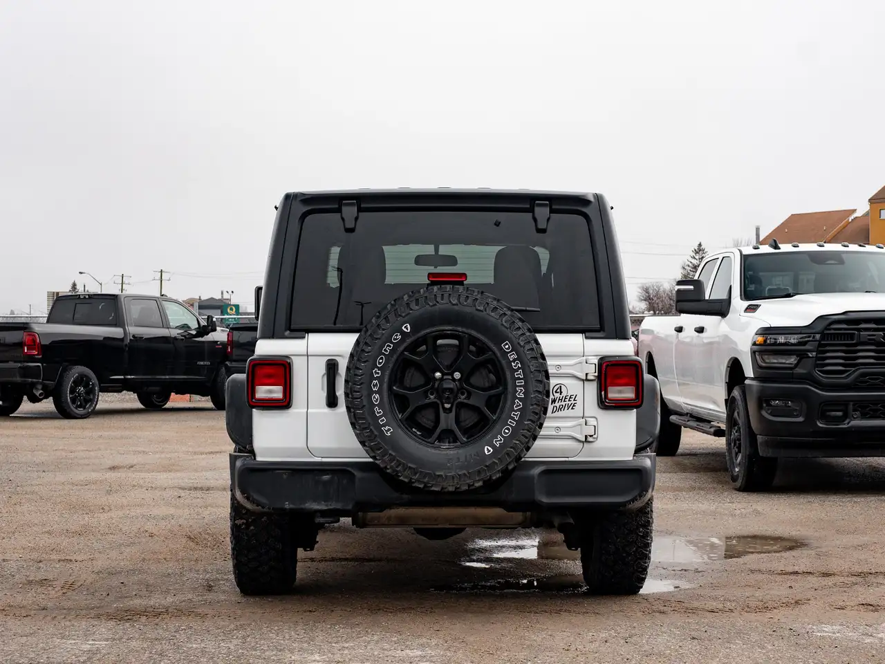 Jeep Wrangler photo Jeep Wrangler