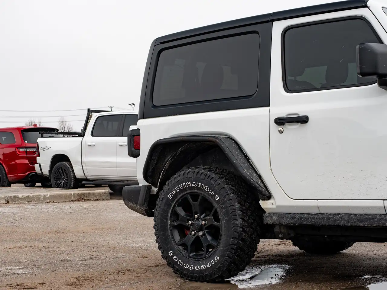 Jeep Wrangler photo Jeep Wrangler