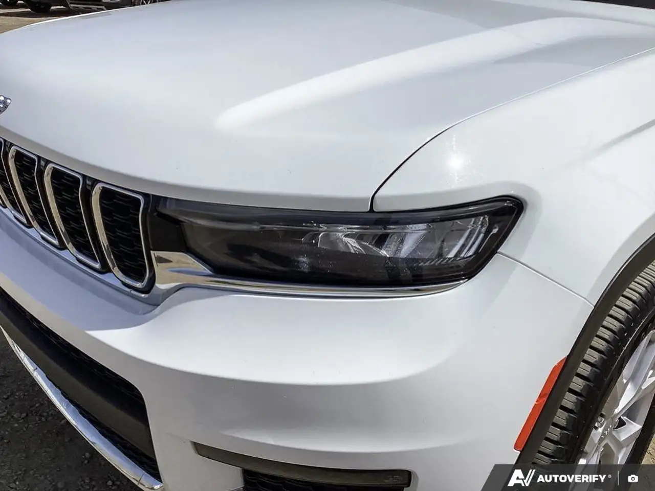 Jeep Grand Cherokee снимка Jeep Grand Cherokee