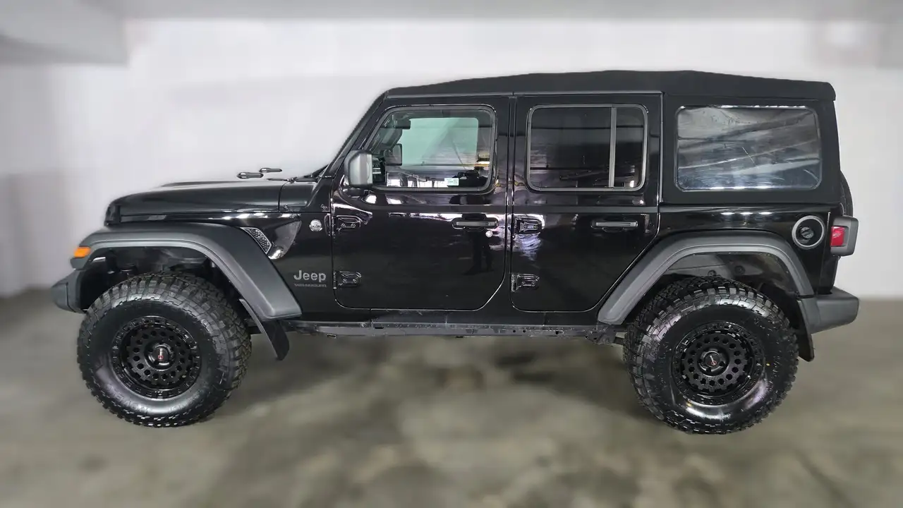 Jeep Wrangler снимка Jeep Wrangler