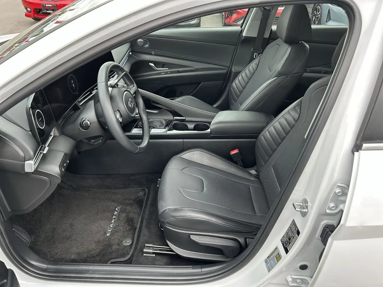Hyundai ELANTRA снимка Hyundai ELANTRA