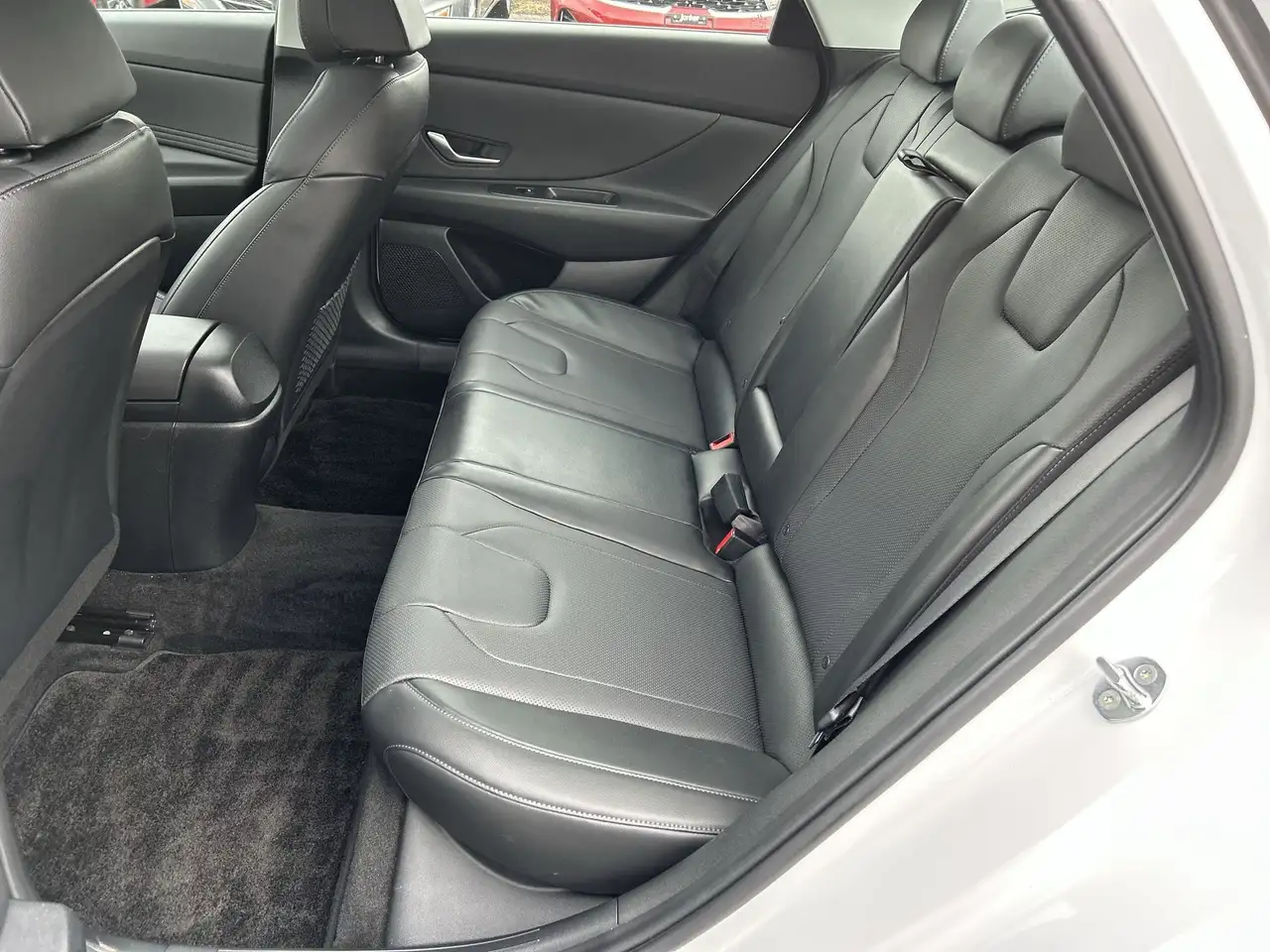 Hyundai ELANTRA снимка Hyundai ELANTRA