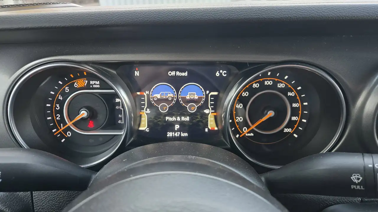 Jeep Wrangler снимка Jeep Wrangler