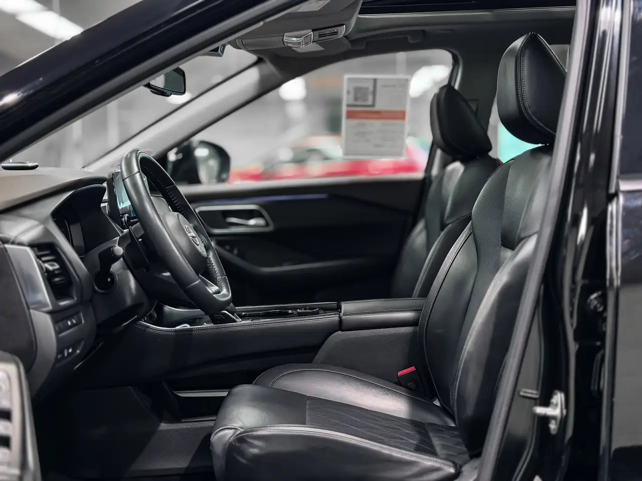 Nissan Rogue fotografie Nissan Rogue