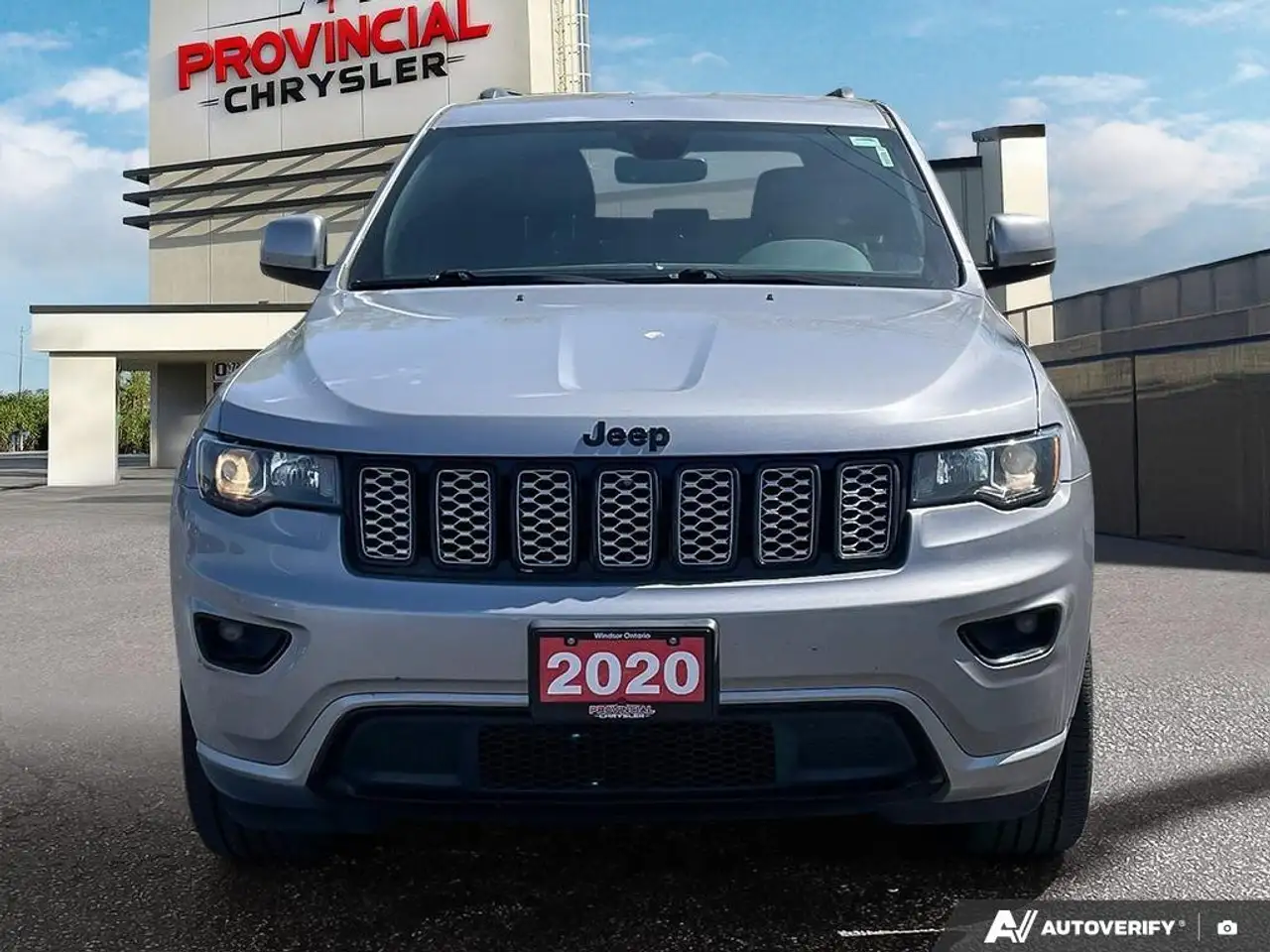 Jeep Grand Cherokee снимка Jeep Grand Cherokee