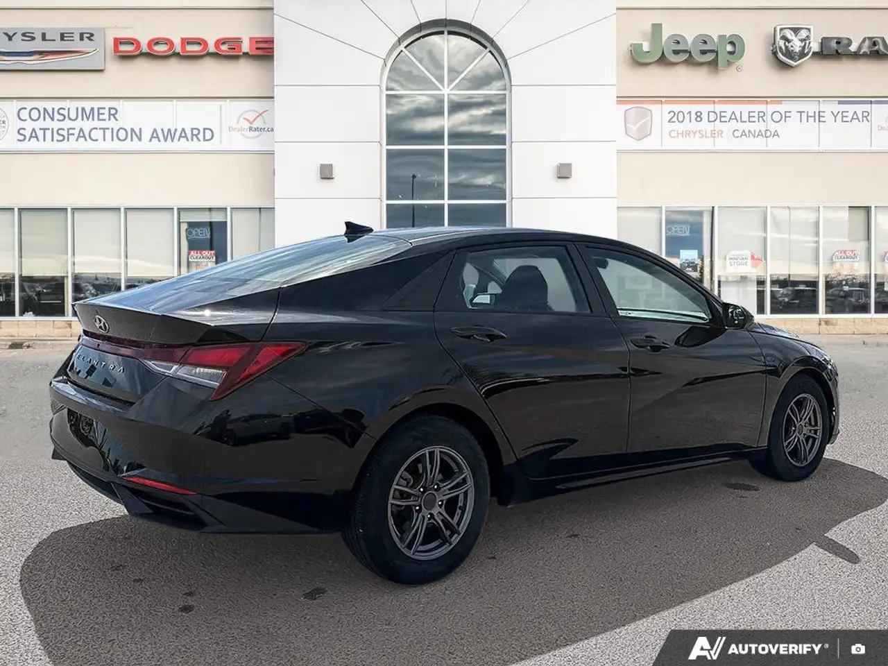Hyundai ELANTRA fotografie Hyundai ELANTRA