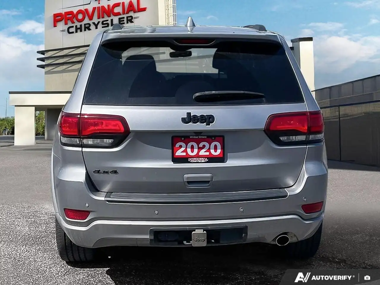 Jeep Grand Cherokee снимка Jeep Grand Cherokee