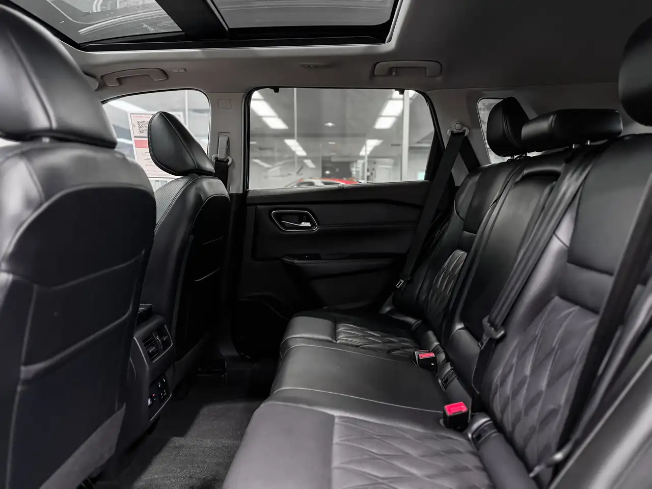 Nissan Rogue fotografie Nissan Rogue