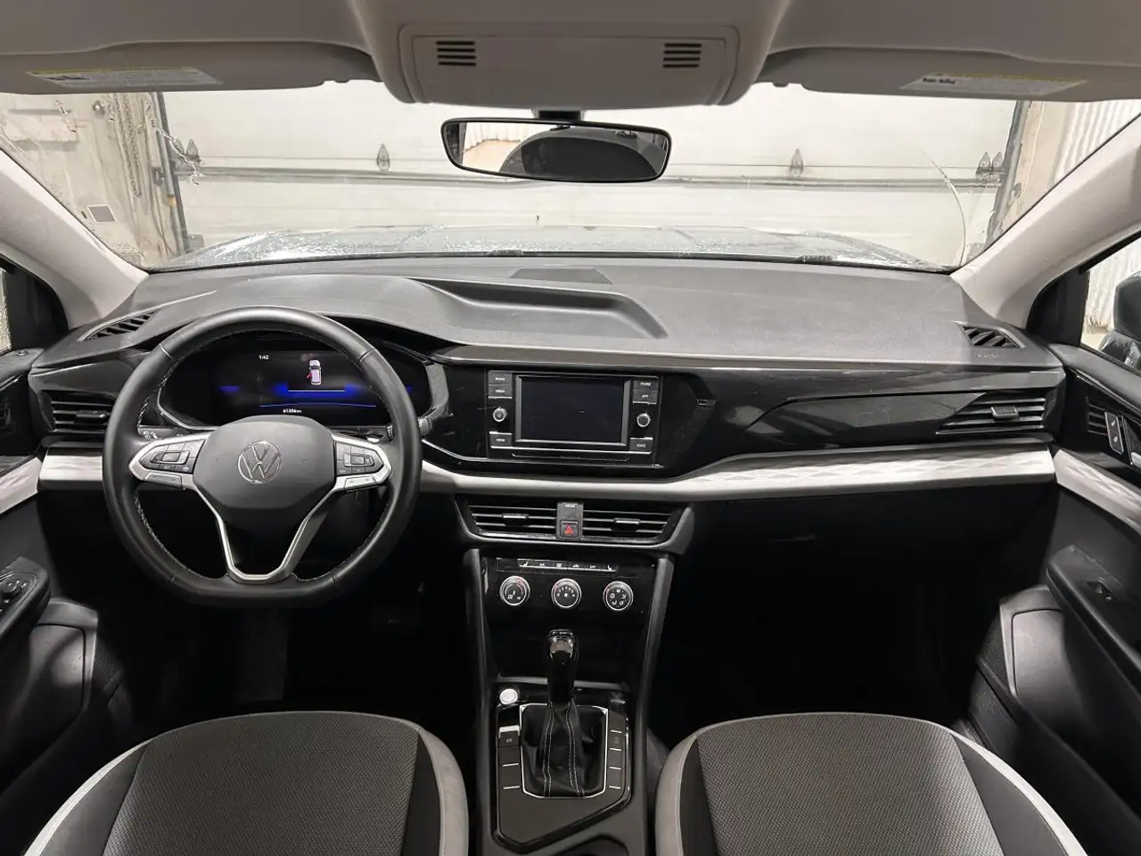 Volkswagen Taos снимка Volkswagen Taos