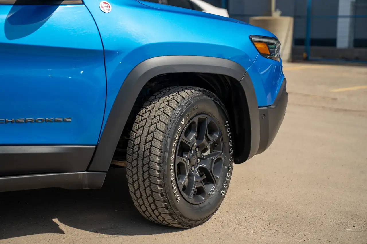Jeep Cherokee снимка Jeep Cherokee