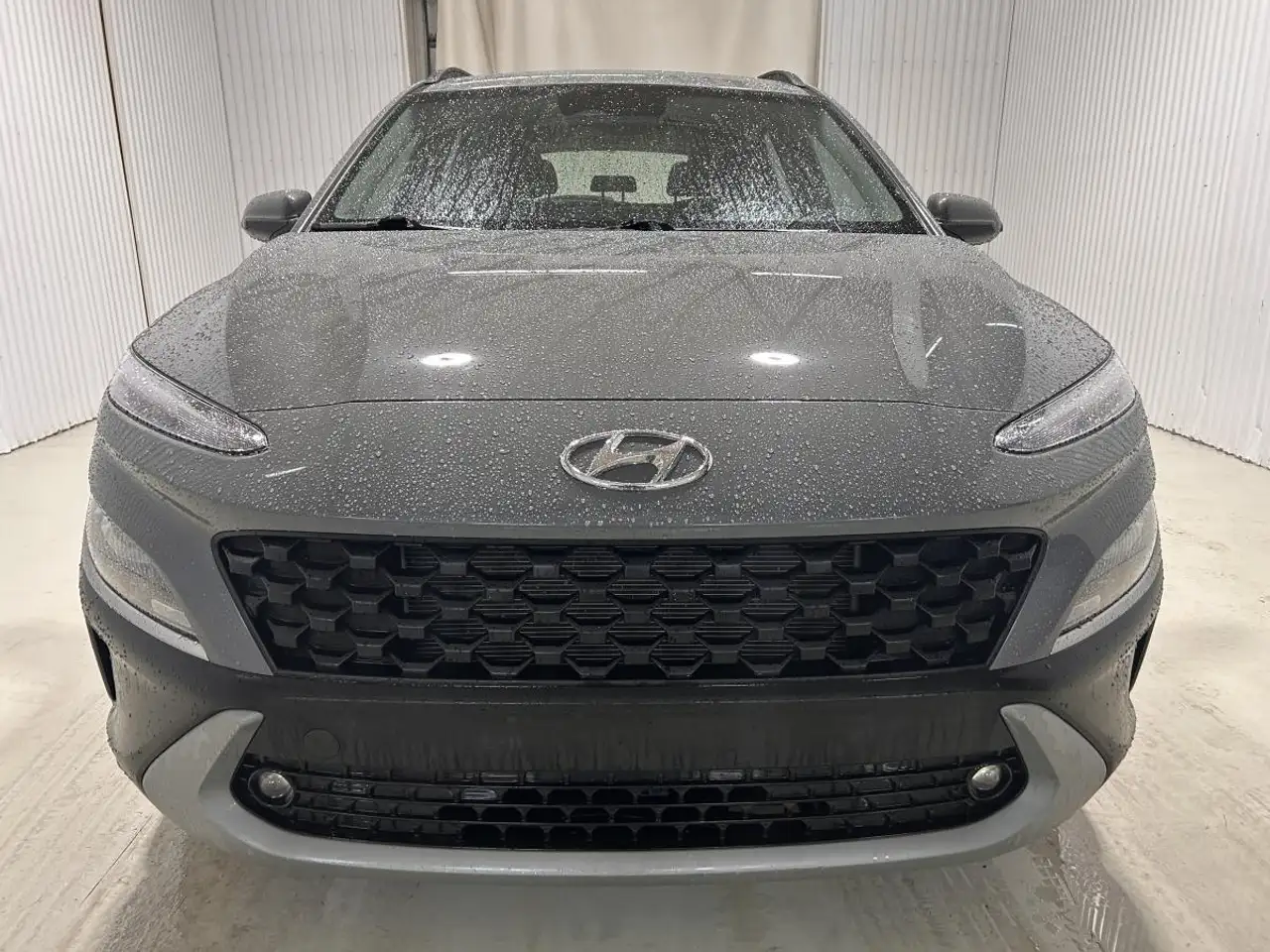 Hyundai KONA снимка Hyundai KONA