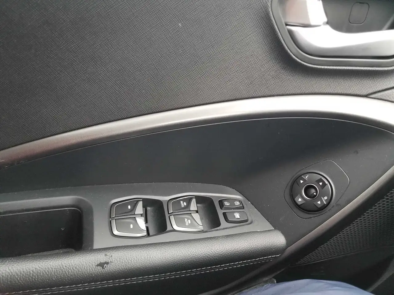 Hyundai SANTA FE снимка Hyundai SANTA FE