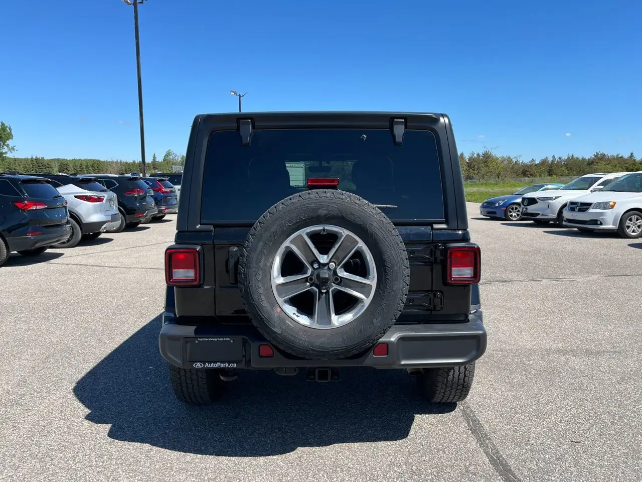 Jeep Wrangler снимка Jeep Wrangler
