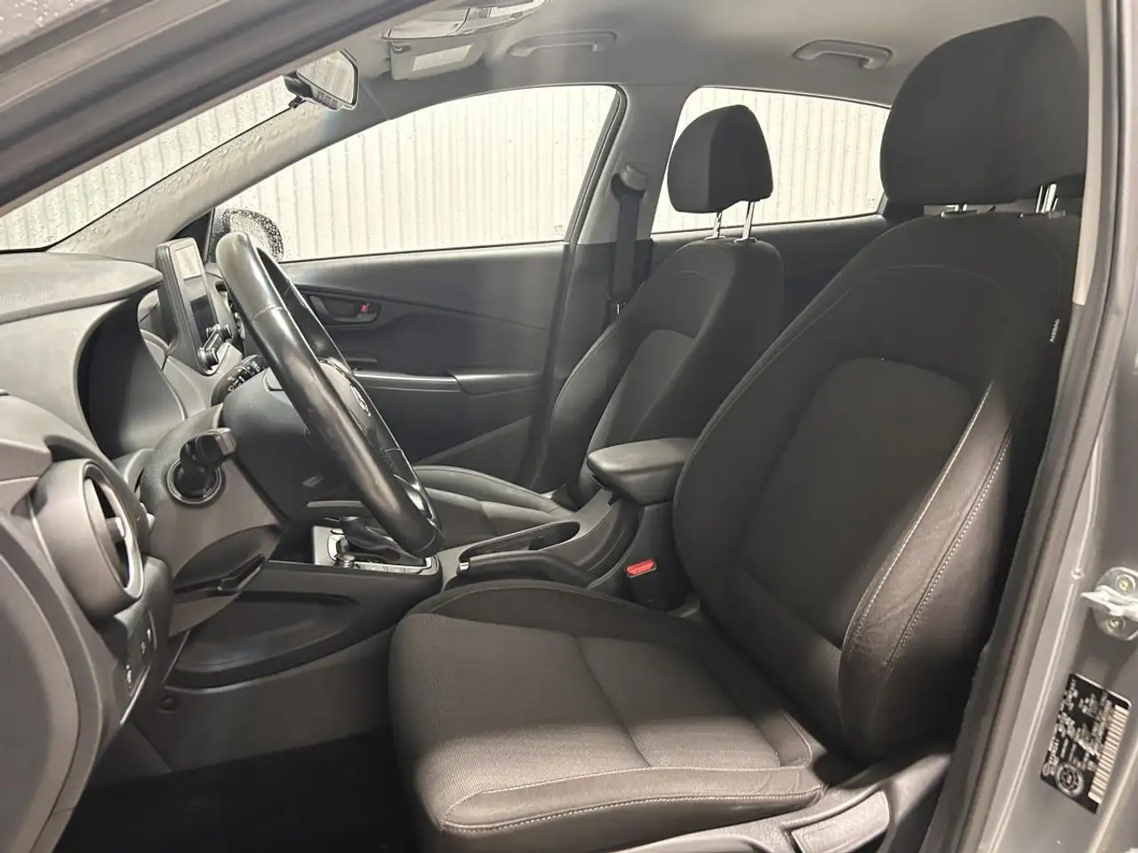 Hyundai KONA снимка Hyundai KONA