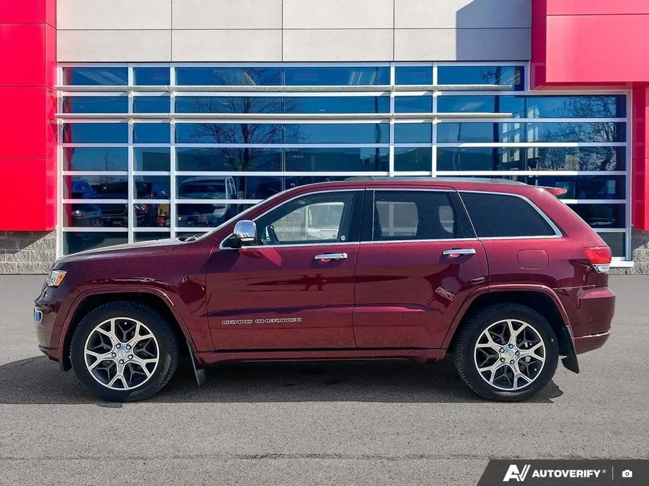 Jeep Grand Cherokee снимка Jeep Grand Cherokee