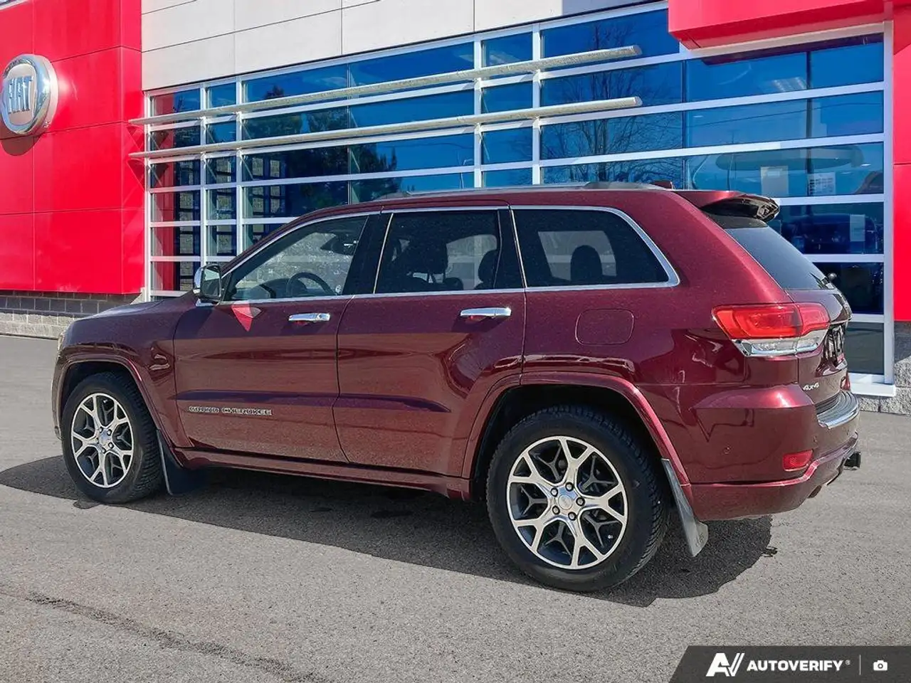 Jeep Grand Cherokee снимка Jeep Grand Cherokee