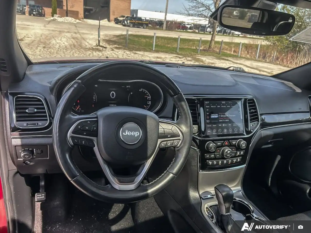 Jeep Grand Cherokee снимка Jeep Grand Cherokee