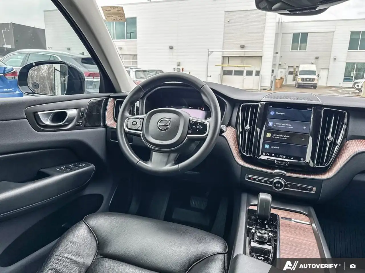 Volvo XC60 снимка Volvo XC60