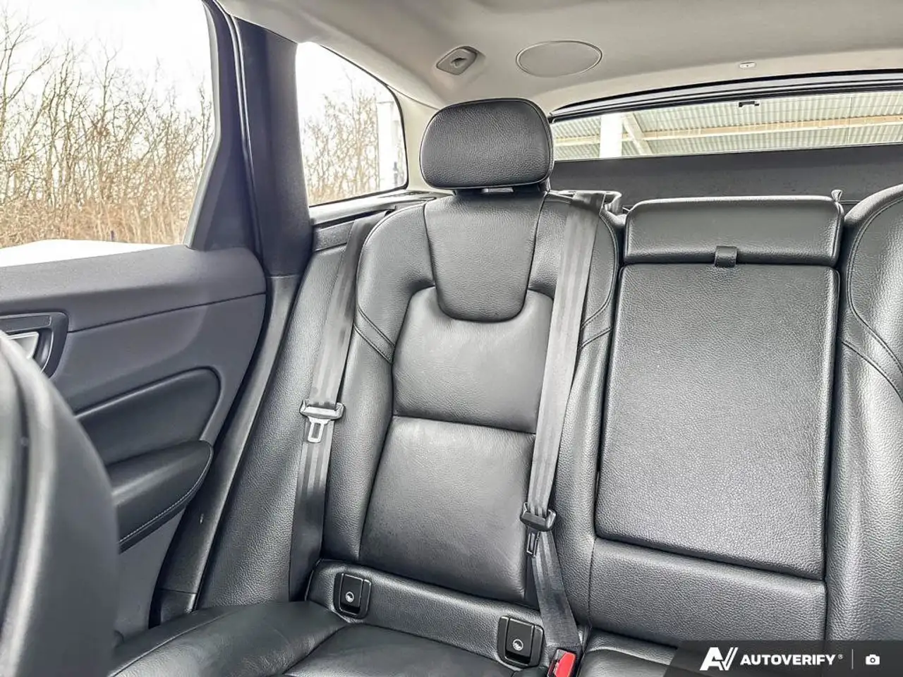 Volvo XC60 снимка Volvo XC60