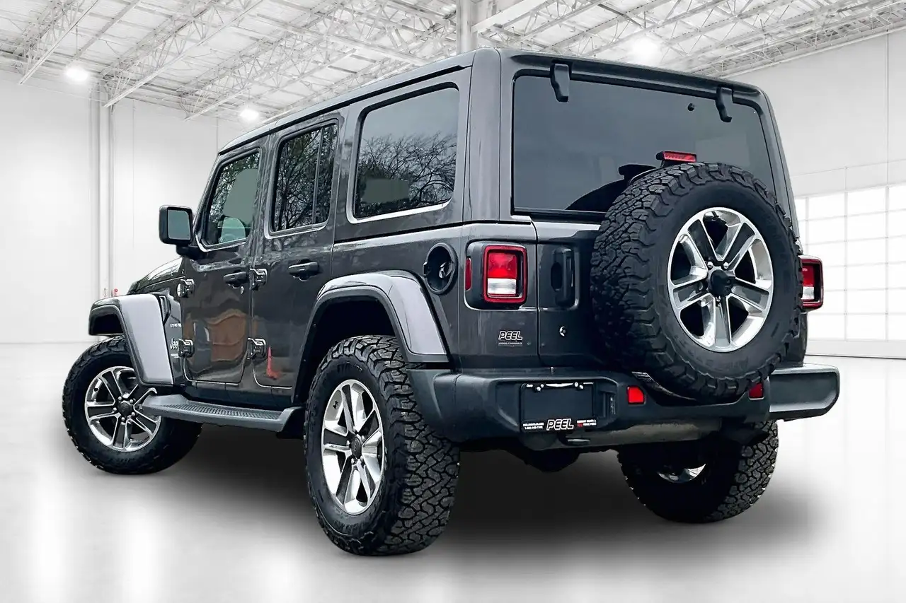Jeep Wrangler photo Jeep Wrangler