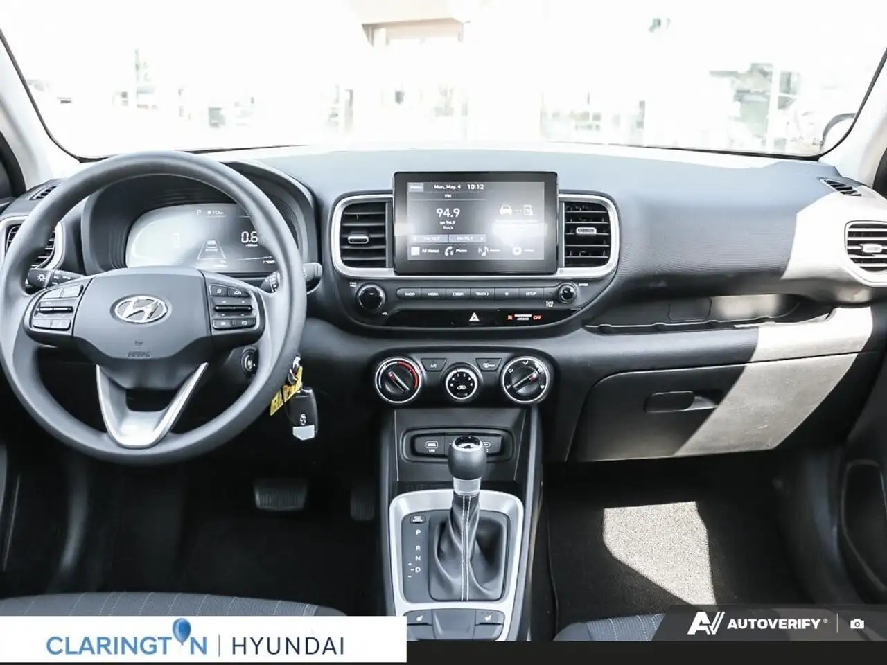 Hyundai Venue снимка Hyundai Venue