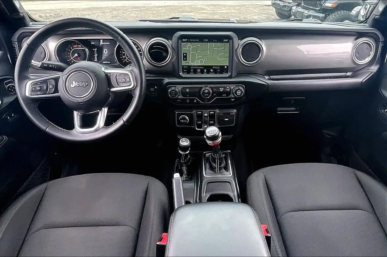 Jeep Wrangler photo Jeep Wrangler