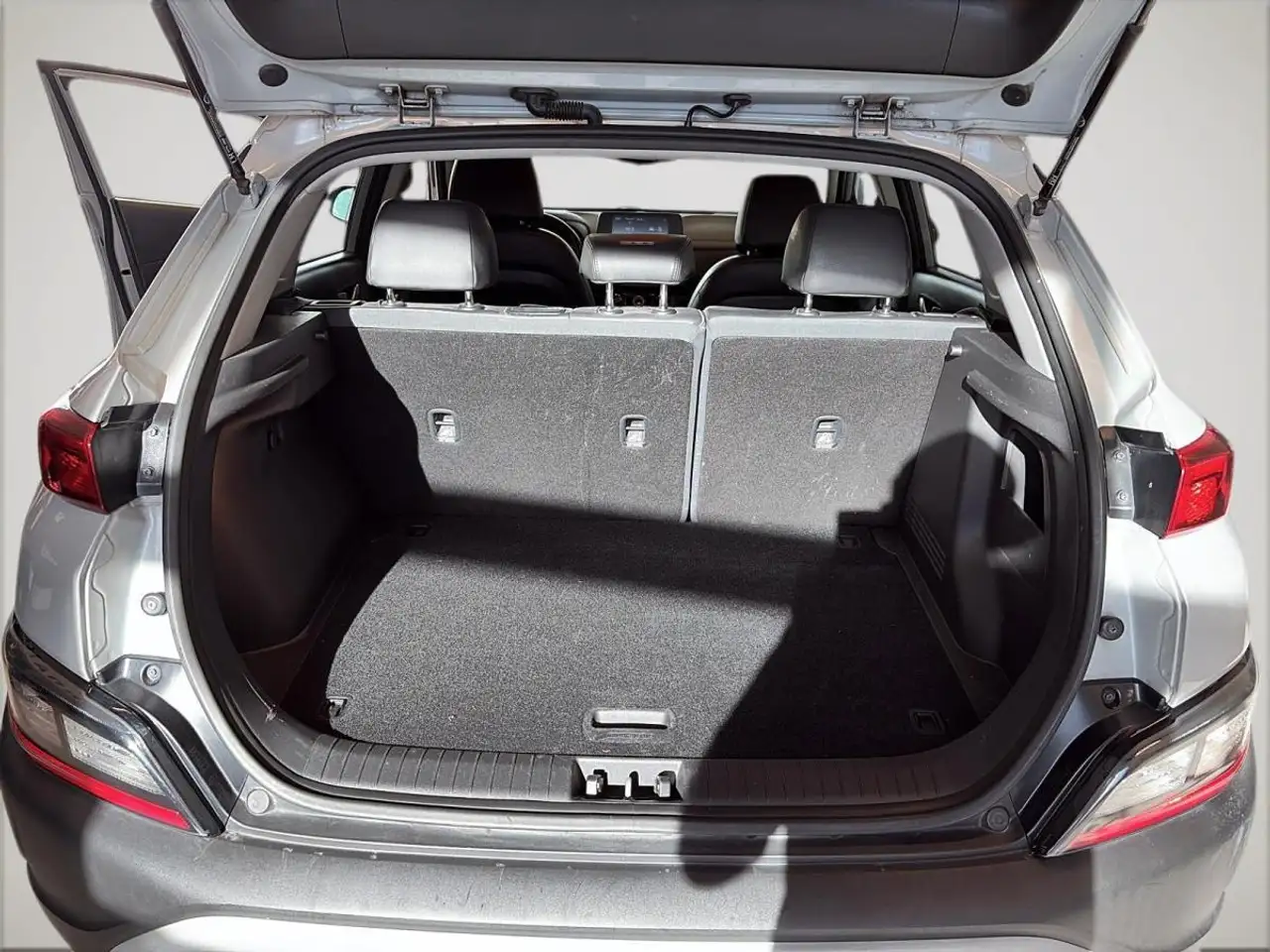 Hyundai KONA снимка Hyundai KONA