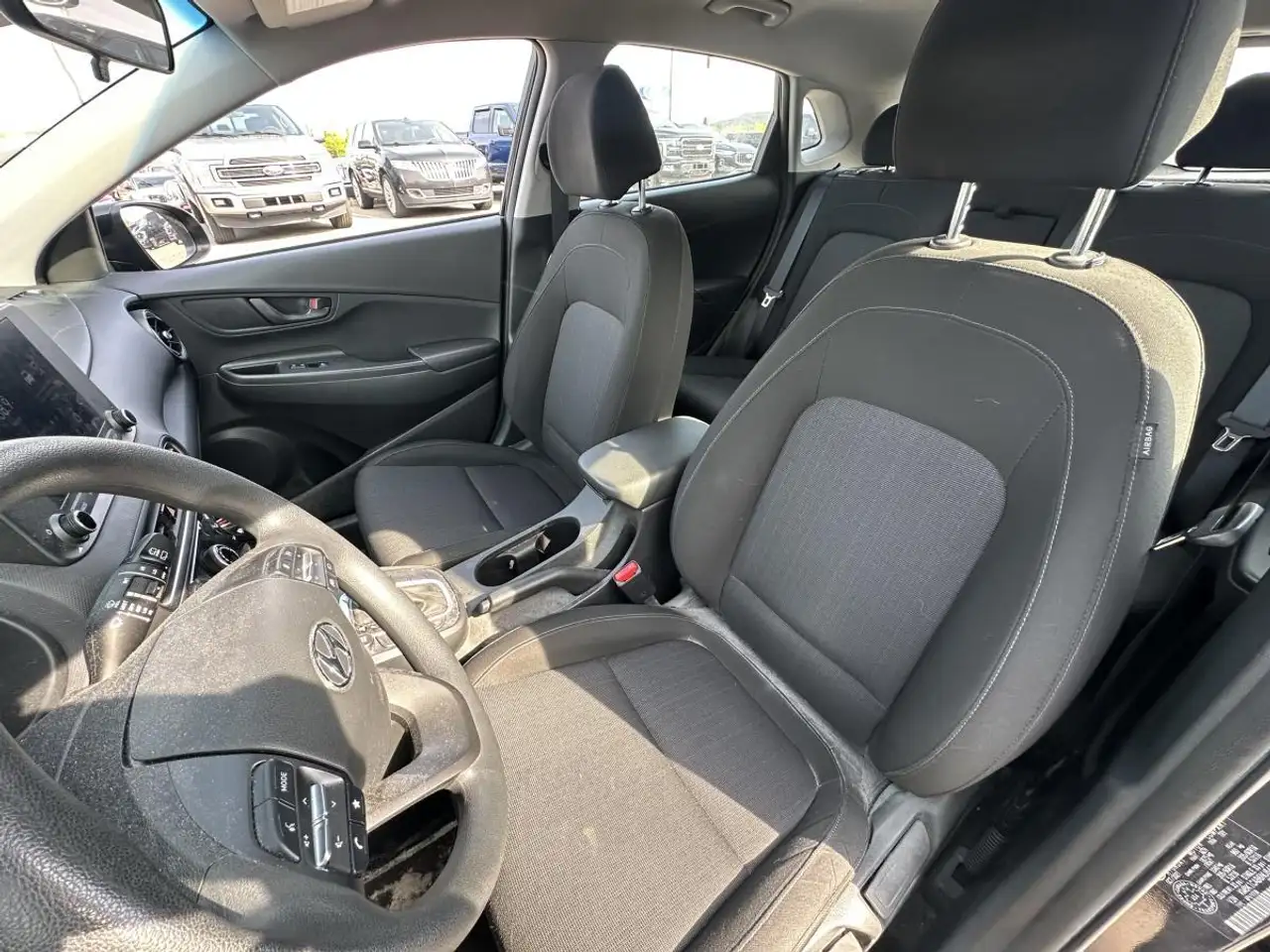 Hyundai KONA photo Hyundai KONA