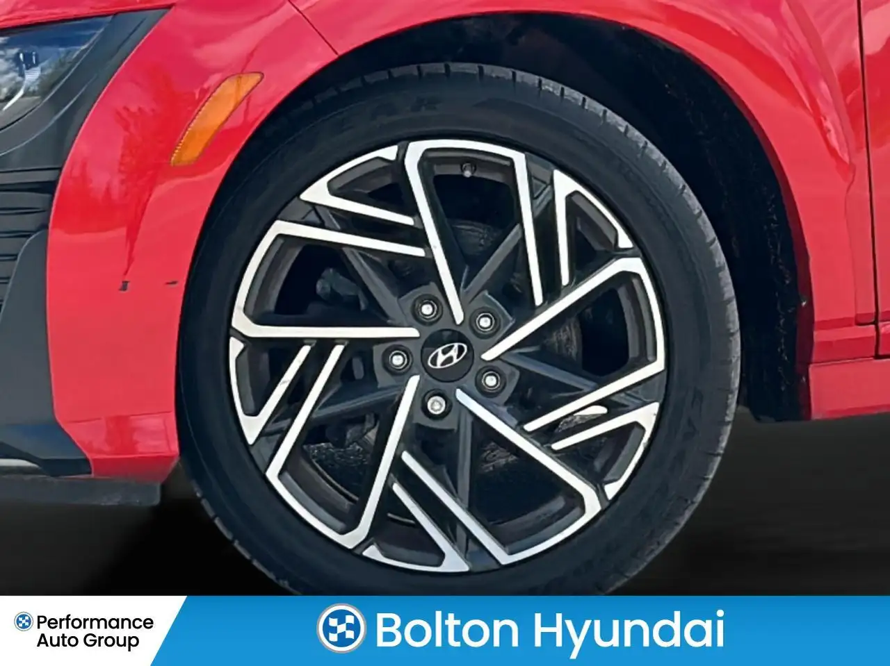 Hyundai KONA снимка Hyundai KONA