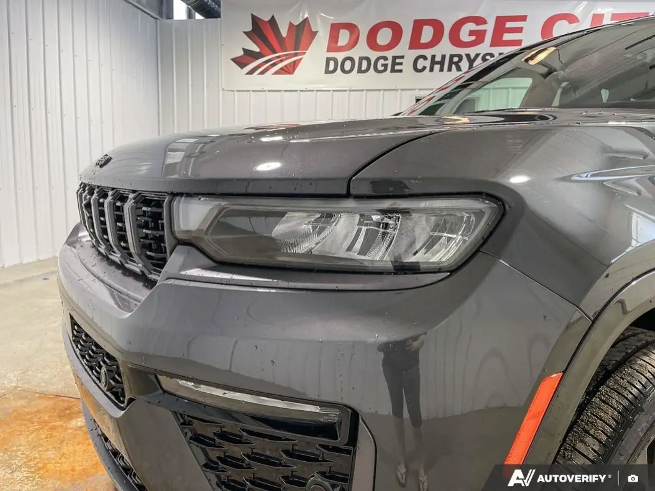 Jeep Grand Cherokee снимка Jeep Grand Cherokee