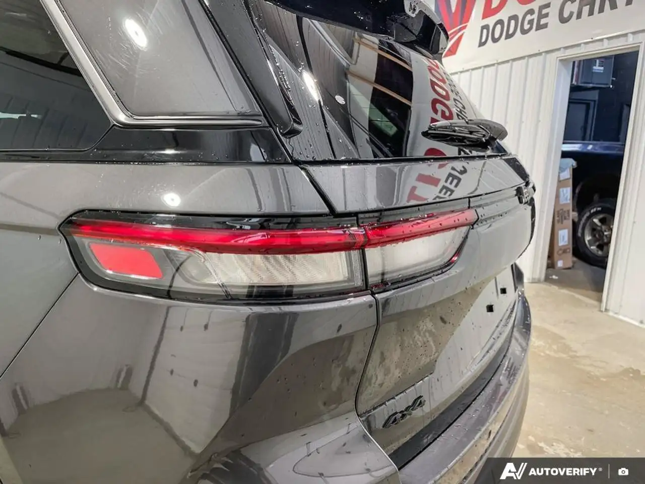 Jeep Grand Cherokee снимка Jeep Grand Cherokee