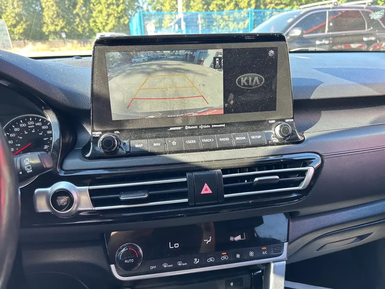 Kia Seltos снимка Kia Seltos