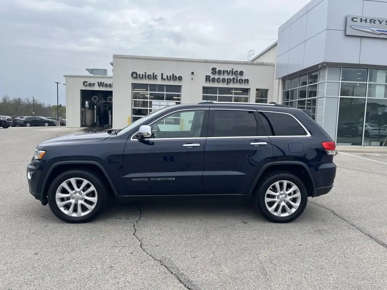 Jeep Grand Cherokee снимка Jeep Grand Cherokee