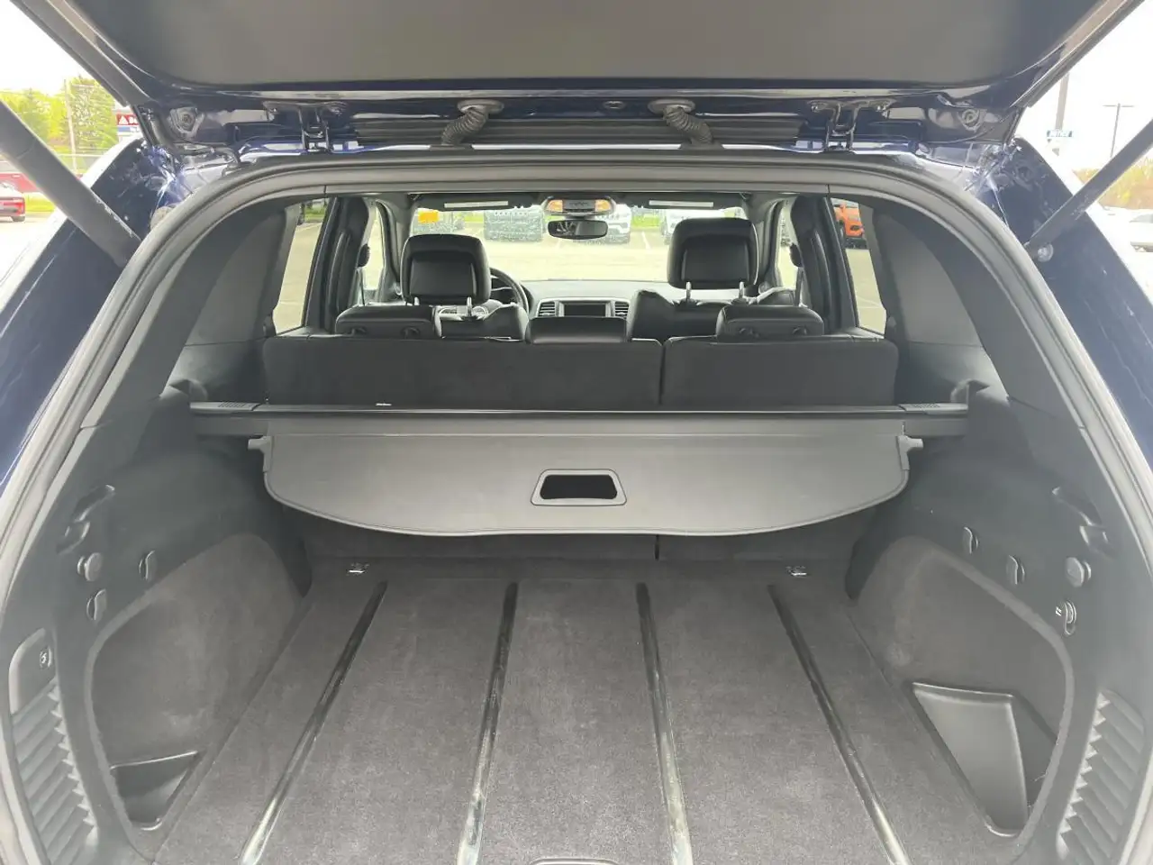 Jeep Grand Cherokee снимка Jeep Grand Cherokee