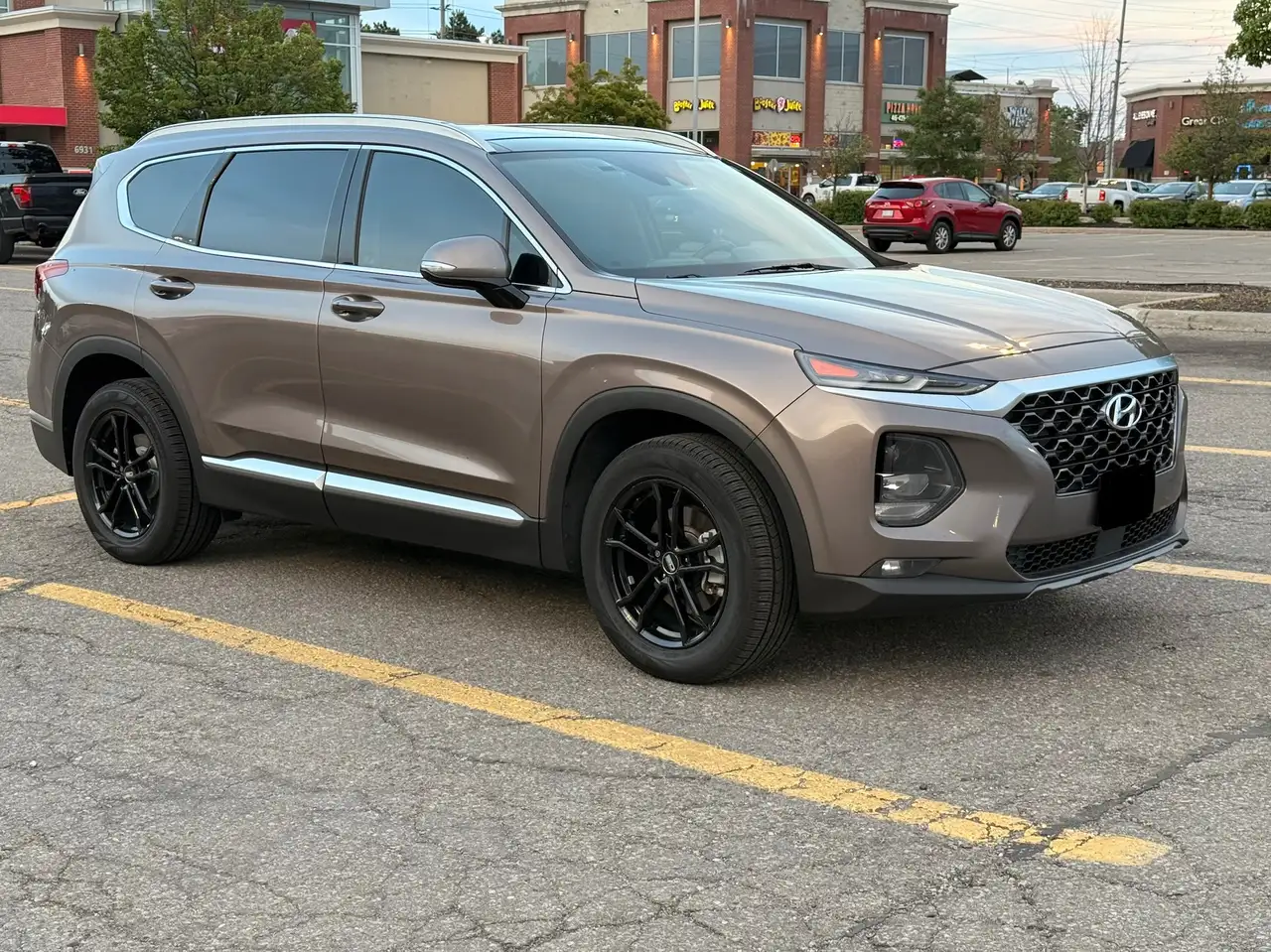 Hyundai SANTA FE photo Hyundai SANTA FE