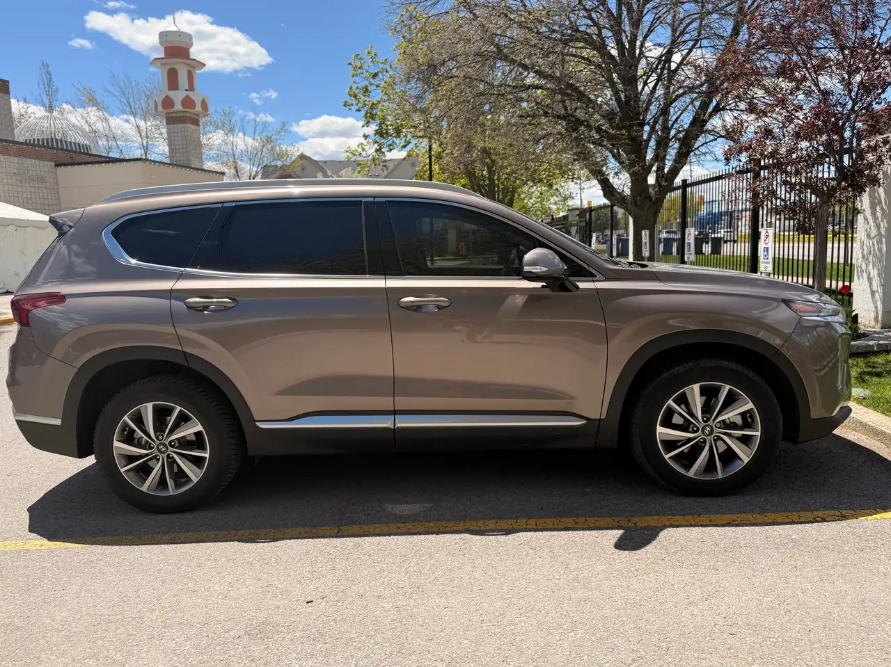 Hyundai SANTA FE photo Hyundai SANTA FE