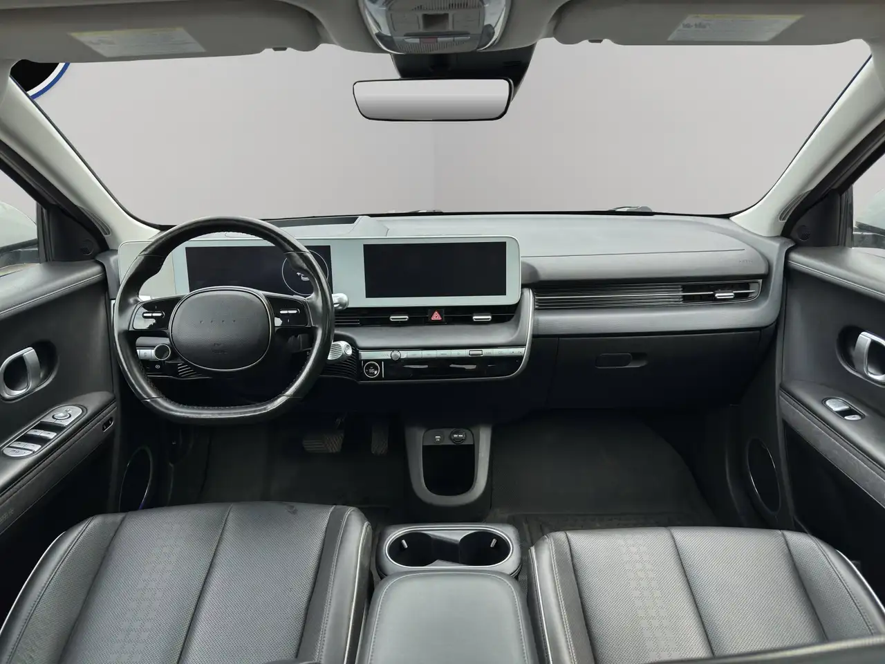Hyundai IONIQ 5 снимка Hyundai IONIQ 5